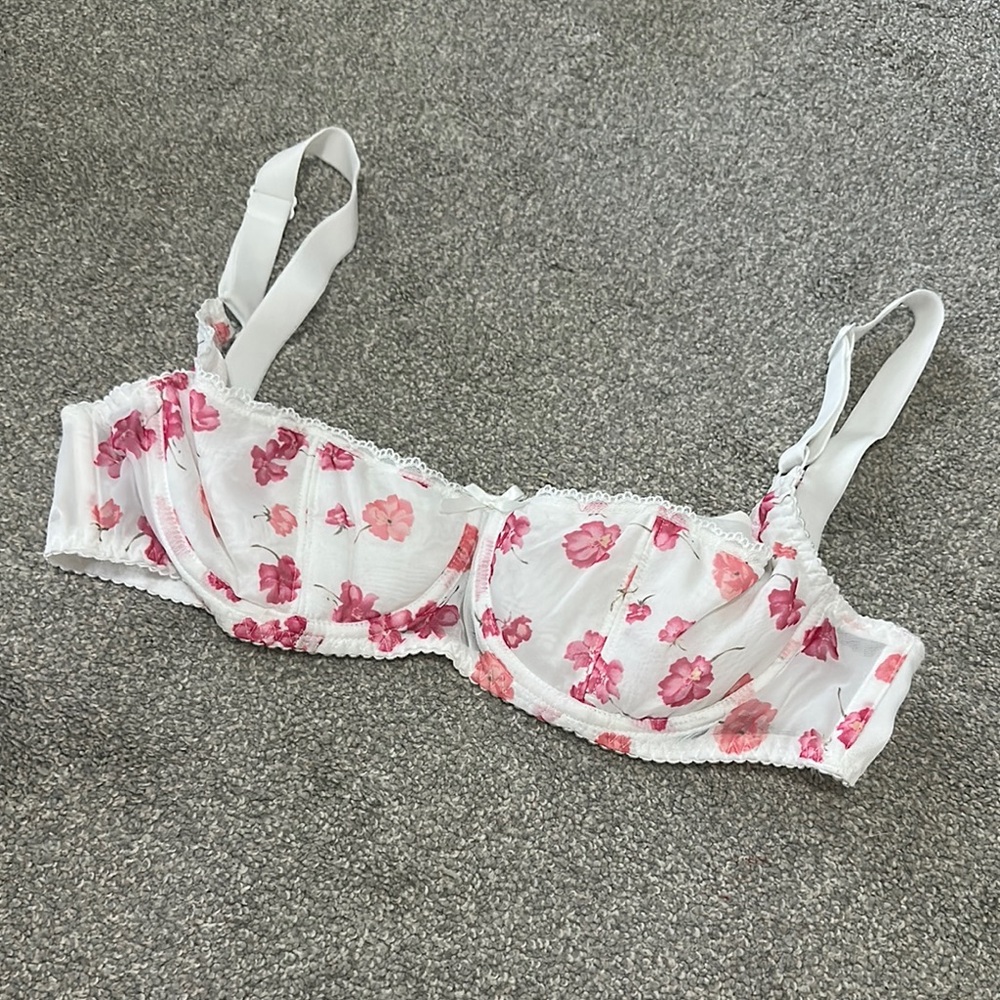 Romantic White and Pink Floral Underwire Bra